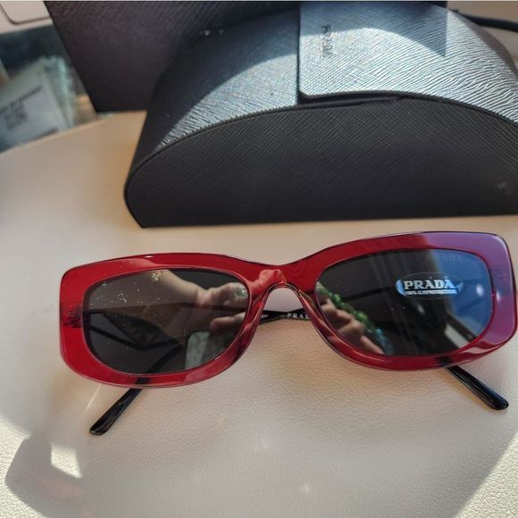 PRADA New Symbol logo Red Sunglasses - Picture 6 of 8